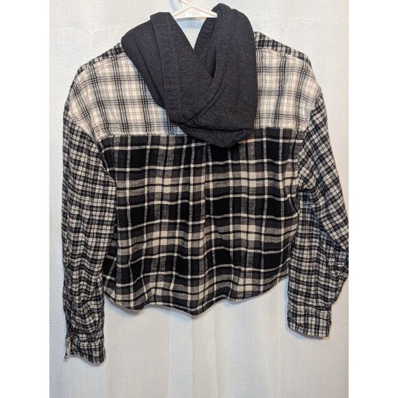 American Eagle Women's S Black White Split Plaid Cropped Button Front Hoodie - Picture 6 of 16